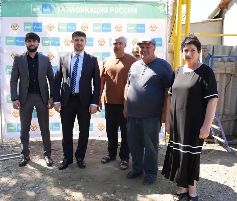 В Дагестане в дом родителей Героя России провели газ