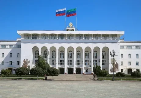 Магомед Рамазанов ограничил число советников и помощников руководителей органов власти Дагестана