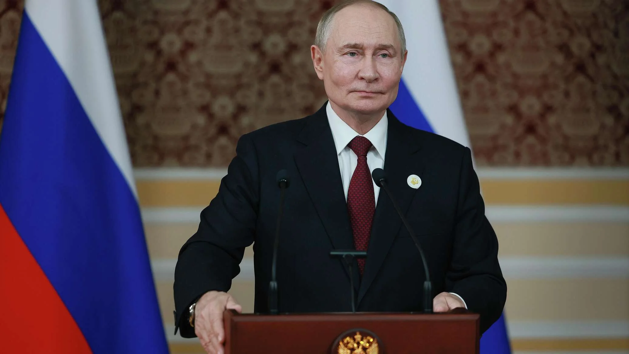 Магомед Рамазанов поздравил Президента России Владимира Путина с днем рождения