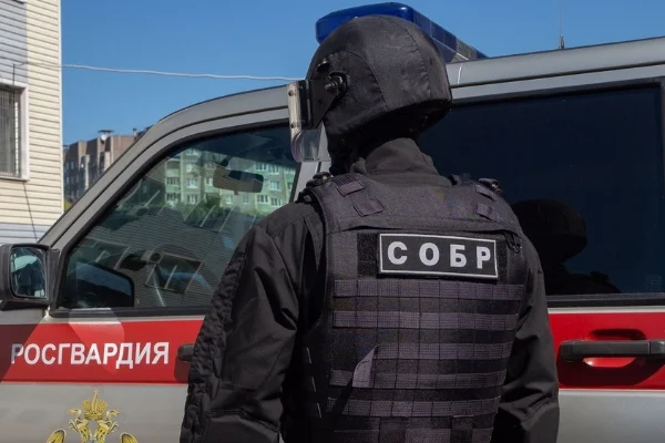 В Дагестане бойцы СОБР и МВД задержали троих подозреваемых в наркоторговле