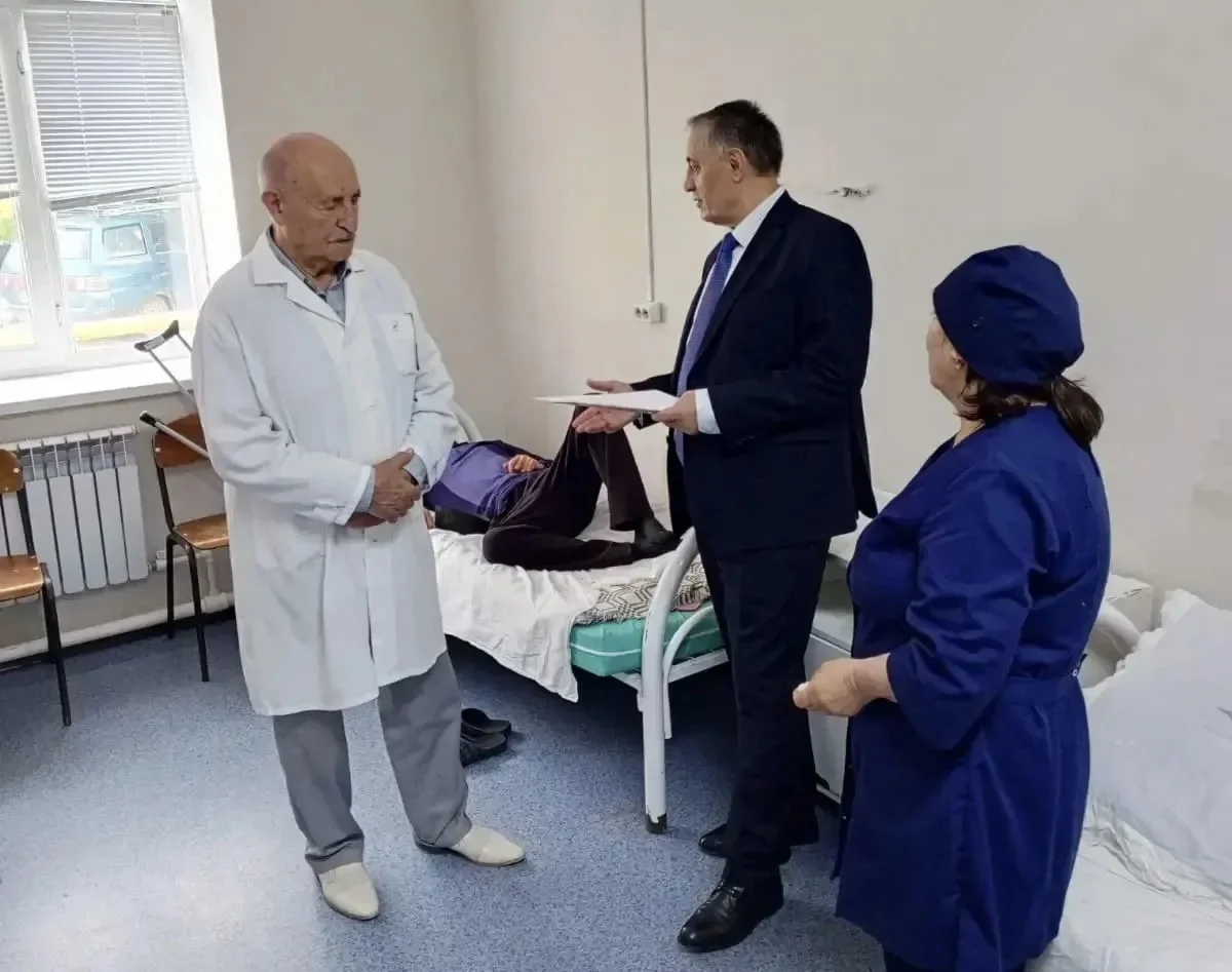Абдурахман Махмудов проверил качество оказания медицинской помощи в Акушинском районе