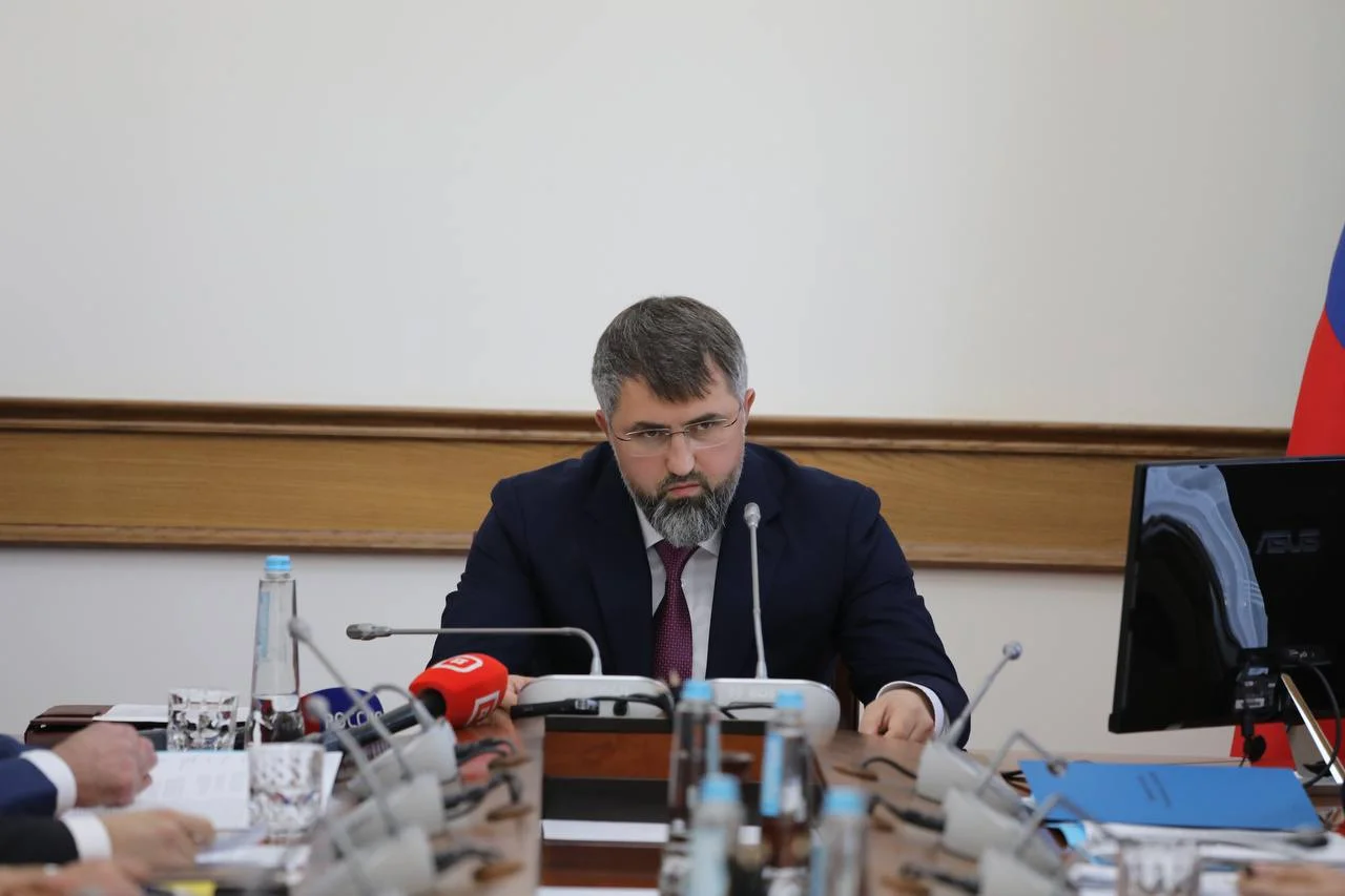 Магомед Рамазанов: "Не занимайтесь отписками, решайте проблемы людей"