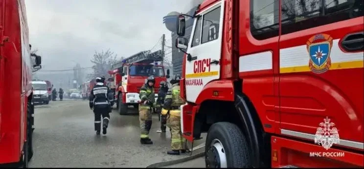 В Дагестане за сутки вспыхнули три легковушки
